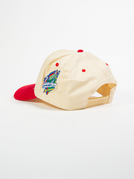 zeven heaven cream and red